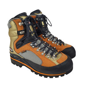 NWOB KAYLAND Women Apex Rock Mid Boots 6.5 Trekking Hiking Lace Up Vibram